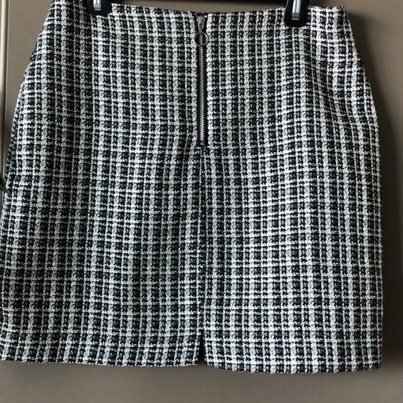 Plaid Skirt - Picture 3 of 5